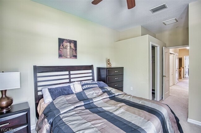 Building Photo - 3230 Cottonwood Bend