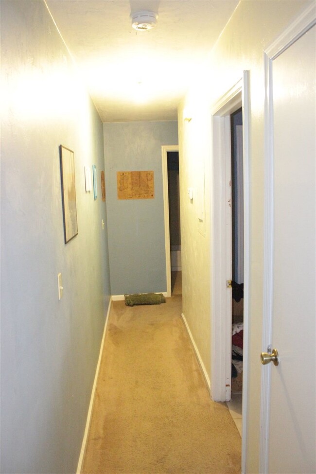 Building Photo - 2035 Continental Ave