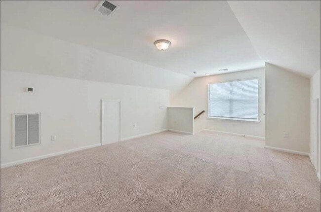Building Photo - 510 Lateleaf Dr