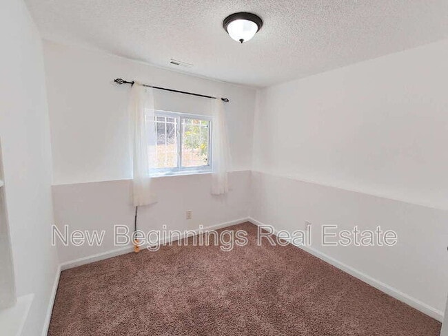 Building Photo - 3415 Kirkwood Dr
