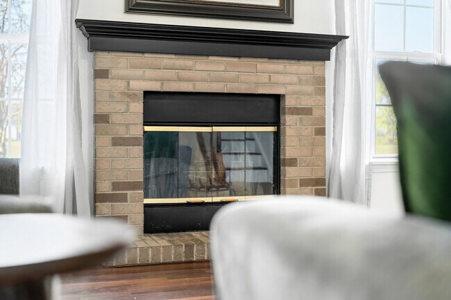 Building Photo - 2386 Meadow Bend Dr