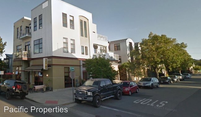 Building Photo - 2 br, 2.5 bath Apartment - 103 G Street