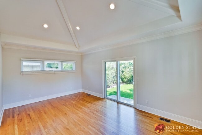 Building Photo - Stunning 3,278 square foot 4 Bedroom 3.5 b...