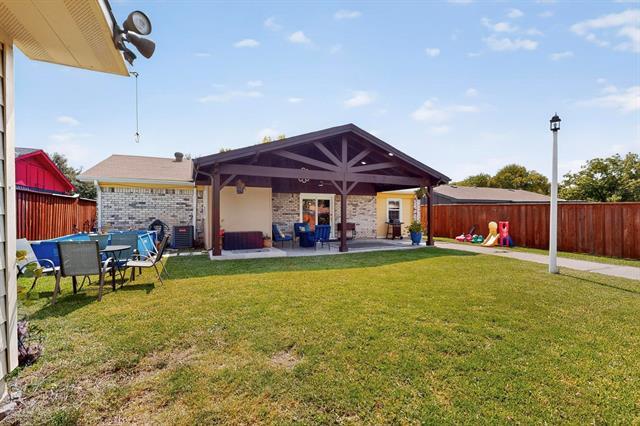 Building Photo - 633 Laguna Dr