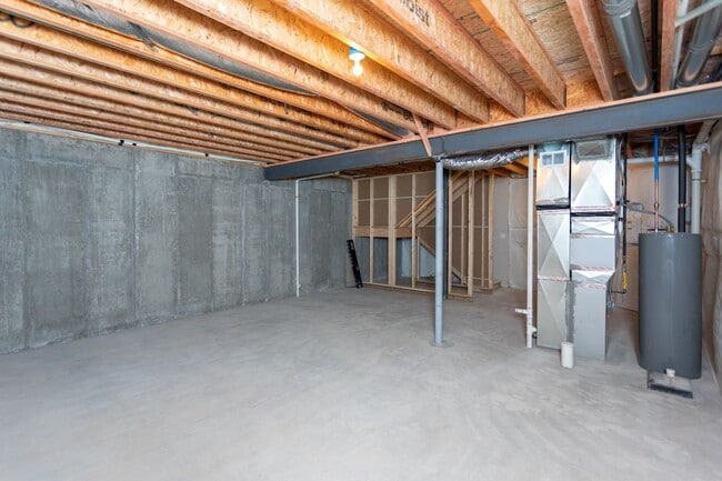 Building Photo - Stylish 3-Bedroom Townhome with Fireplace, Modern Kitchen & Spacious Layout!
