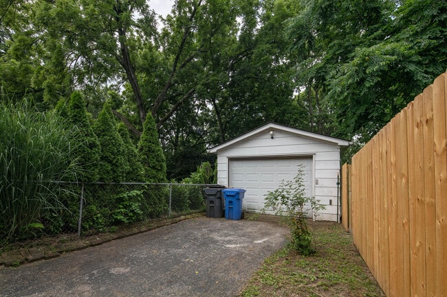 Building Photo - 126 Lackawanna Rd