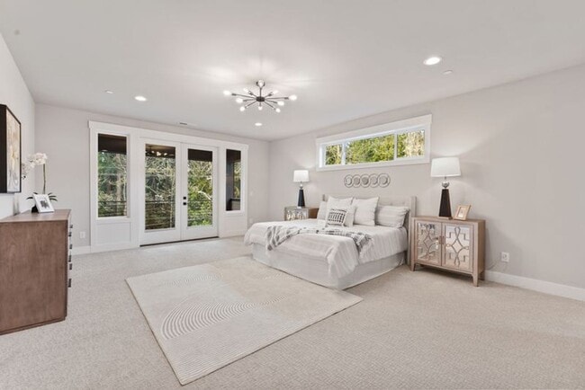 Building Photo - Luxury Bellevue Estate in Prestigious Bridle Trails For Rent