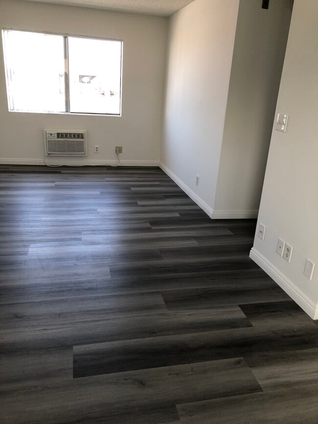 Building Photo - 3671 Glendon Ave