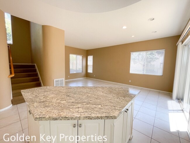 Building Photo - 3BR/2.5BA home in Aviara! Gated Community of Marea!