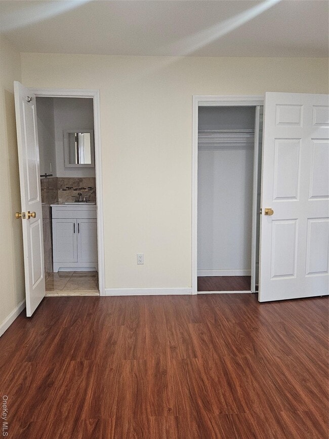 Building Photo - 115-19 Marsden St