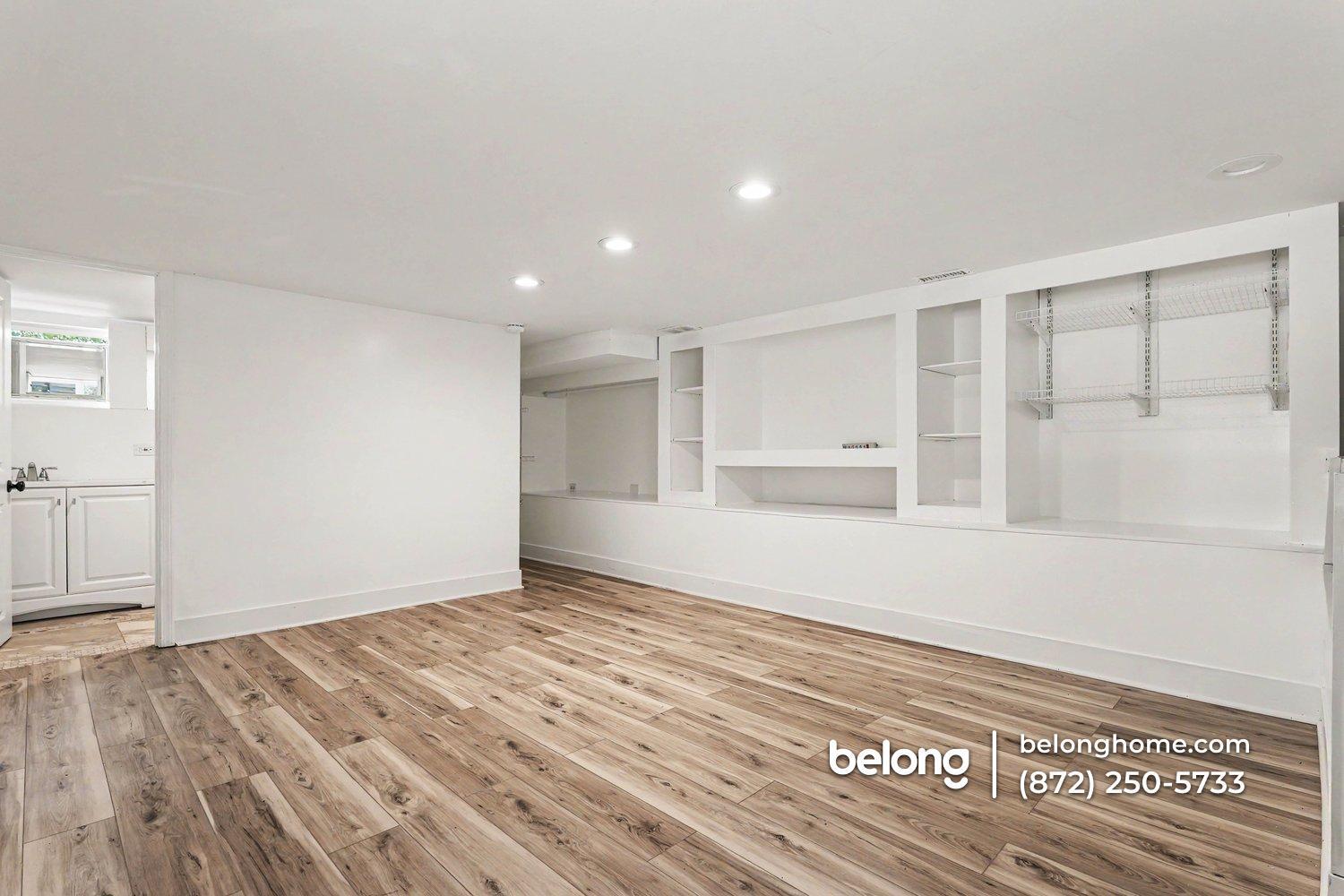 Building Photo - 21W546 Bemis Rd