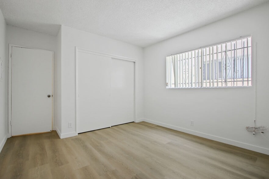 Building Photo - 1437 Brockton Ave