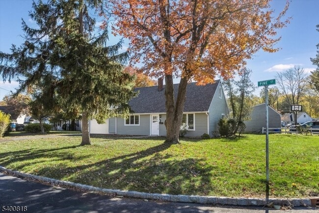 Building Photo - 1 Pine Ct