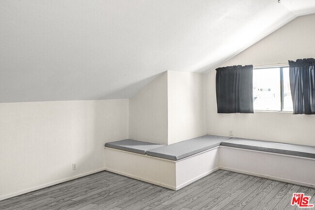 Building Photo - 8300 Regis Way