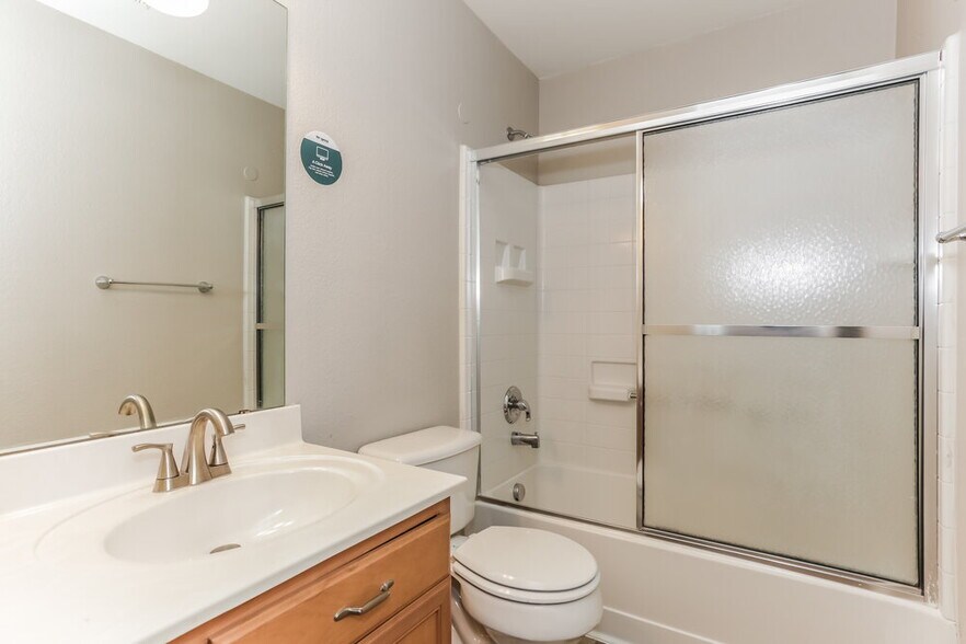 Building Photo - 213 Garden Valley Ln