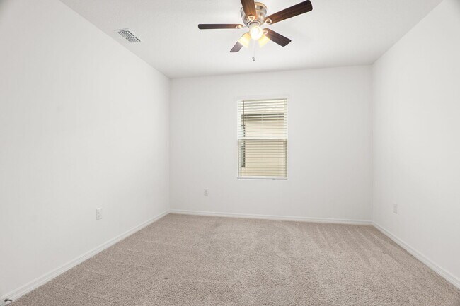 Building Photo - 2053 Farmhouse Rd SE