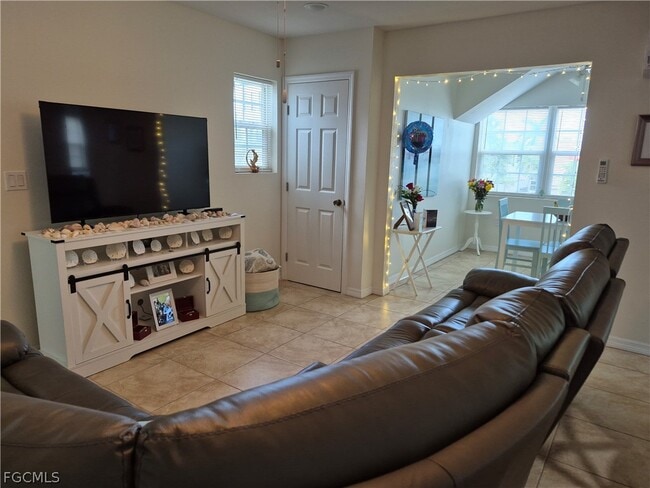 Building Photo - 254 Palermo Cir