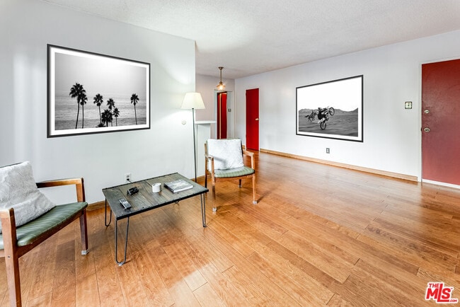 Building Photo - 5919 Chula Vista Way