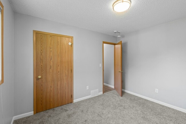 Building Photo - 14840 Dallara Ave