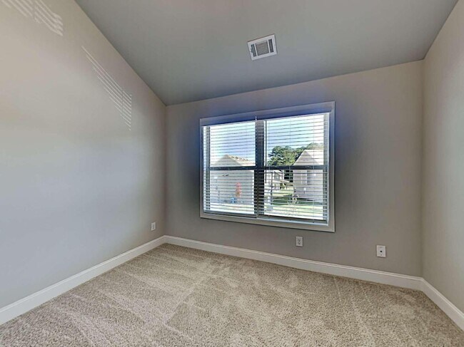 Building Photo - 1005 Overlook Walk Way
