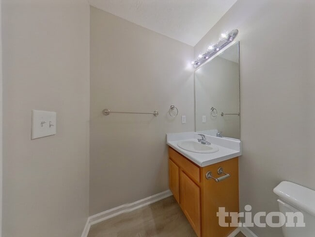 Building Photo - 249 Indian Lake Trail