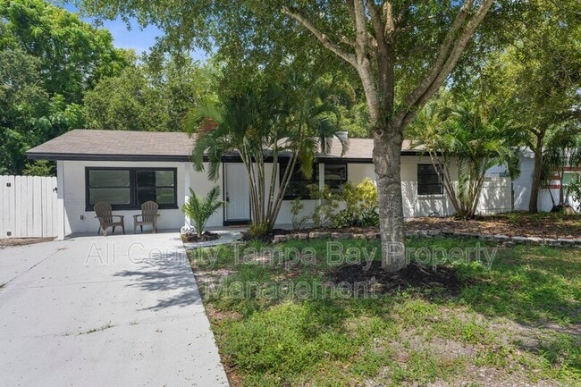 Primary Photo - 5642 55th St N