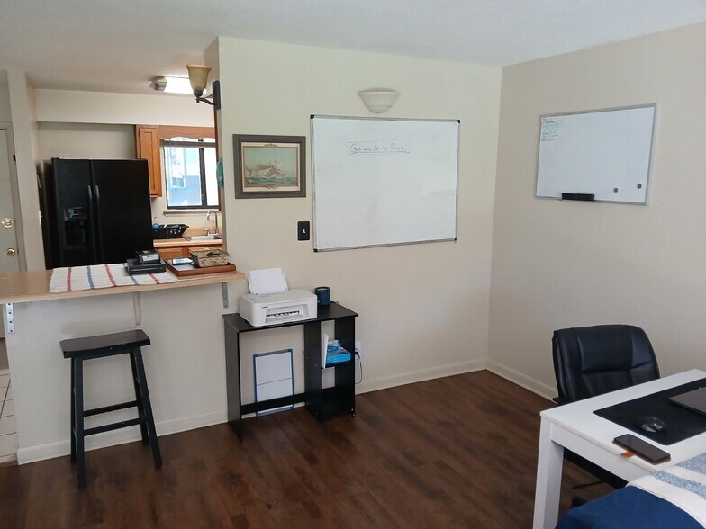 Building Photo - 3755 Scenic Highway 98