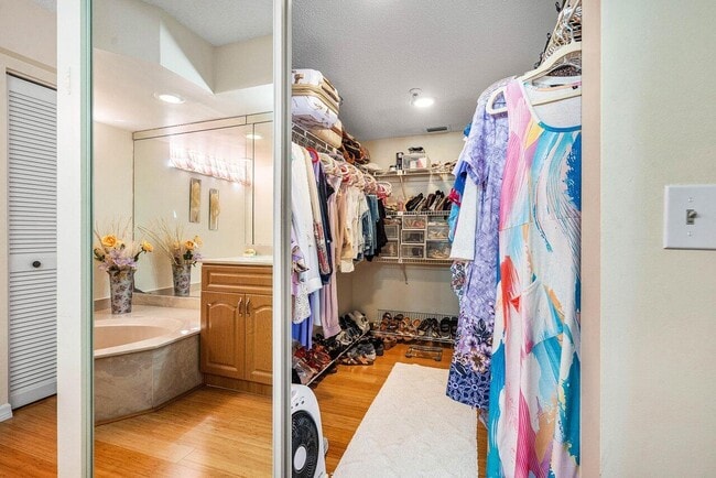 Building Photo - 16032 Lomond Hills Trail