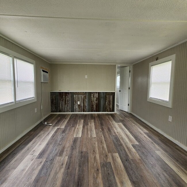 Building Photo - 2 Bedroom House in Woden Available- Accept...