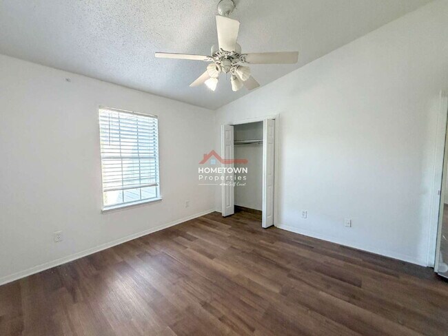 Building Photo - 1500 E Johnson Ave