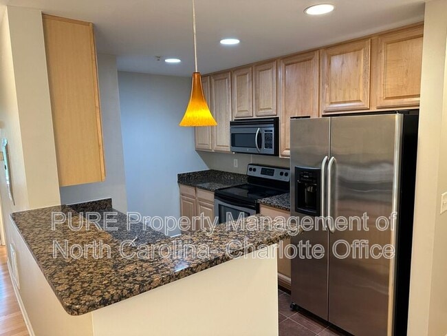 Building Photo - 3911 Picasso Court