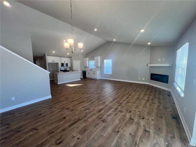 Building Photo - 17373 Dulles Ln