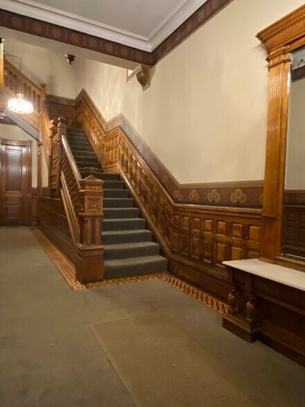 Building Photo - 143 Commonwealth Ave