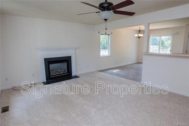 Building Photo - 6392 Greystone Creek Rd