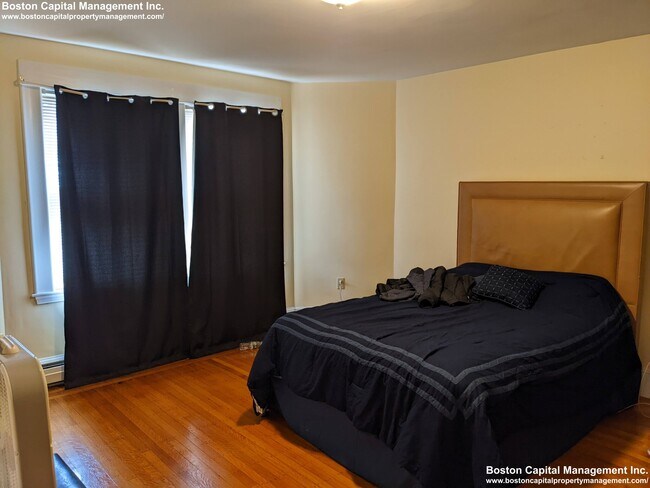 Building Photo - 464 Highland Ave