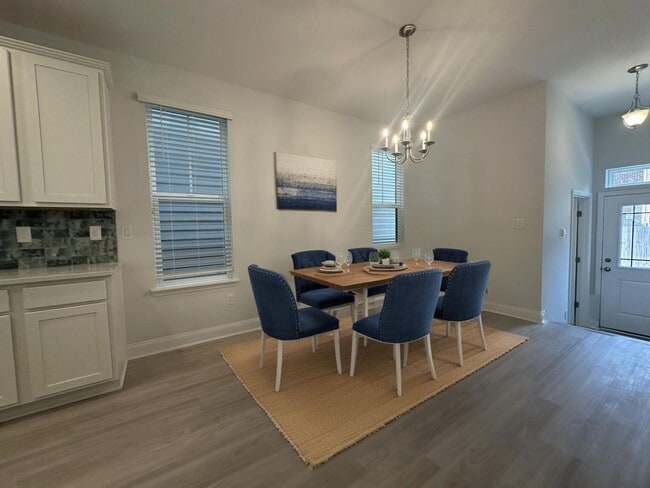Building Photo - BRAND NEW HOME!