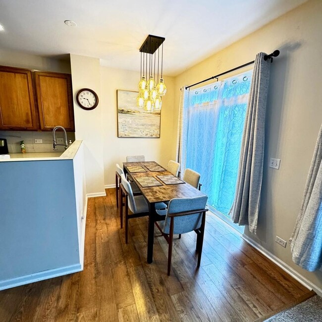 Building Photo - 5362 Wildspring Dr