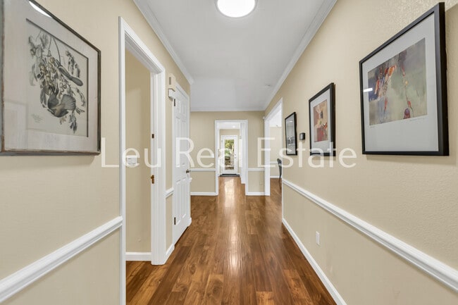 Building Photo - 6811 Beaver Pond Rd