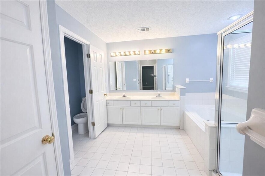 Building Photo - 2980 Dunlin Lake Way