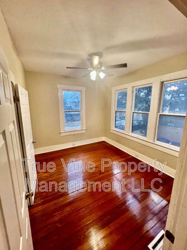 Building Photo - 253 Post Ave