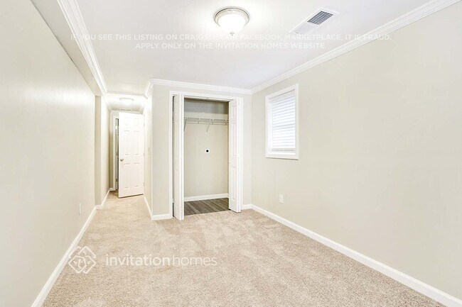 Building Photo - 329 Mount Zion Rd