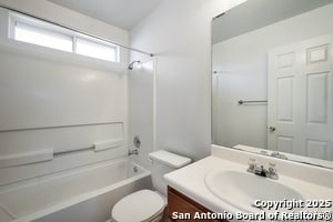 Building Photo - 5016 Crestwood Hill Dr