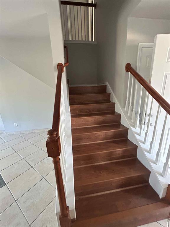 Building Photo - 1512 Parkfield Cir