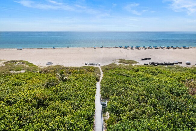Building Photo - 3400 N Ocean Dr