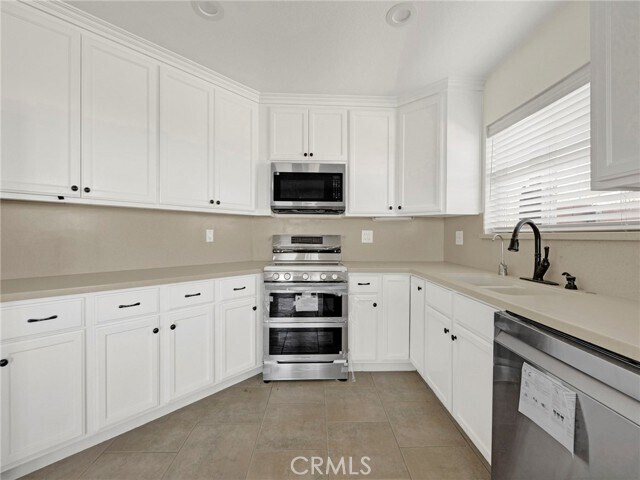 Building Photo - 2575 Rale Dr