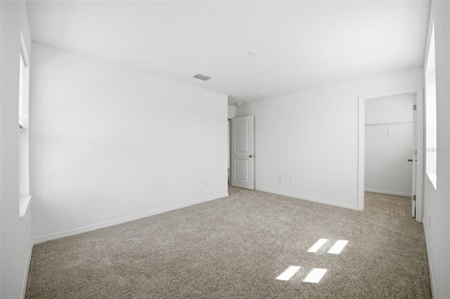 Building Photo - 37411 Roanoke River Wy