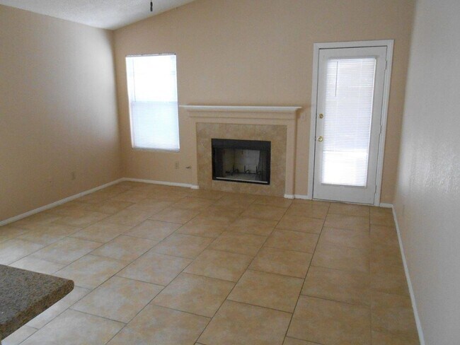 Building Photo - Beautiful 3 Bedroom home in Henderson