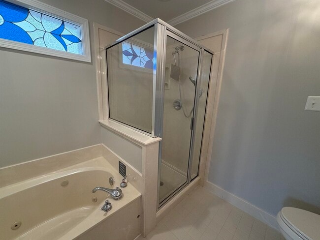 Building Photo - 1565 Dexter Run W