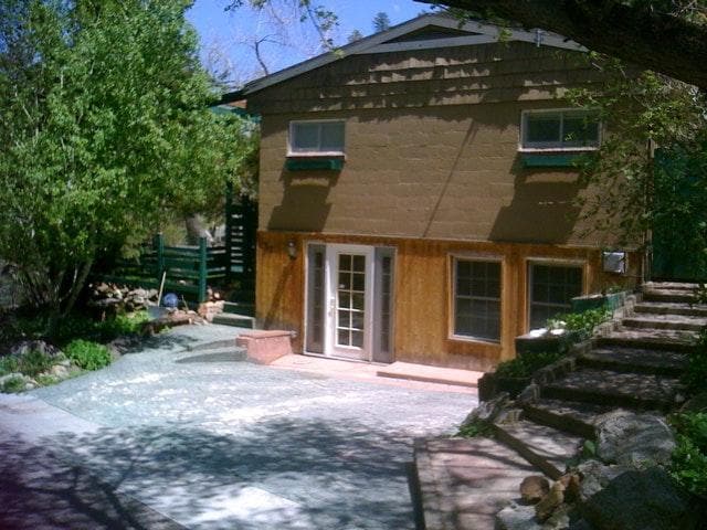 Building Photo - 37 Silver Spruce