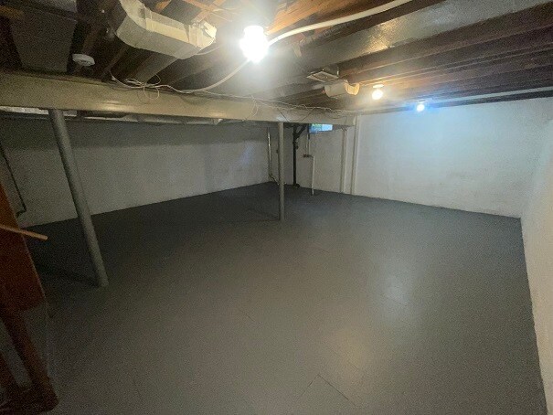 Building Photo - 1431 Margaret Ave SE